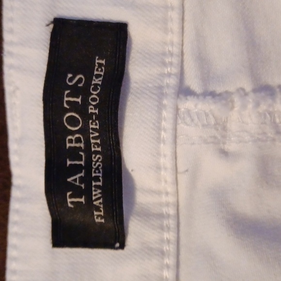 TALBOTS FLAWLESS FIVE PICKET KNEE LENGTH WHITE SHORTS, WOMENS SIZE 16, B… - Picture 4 of 8